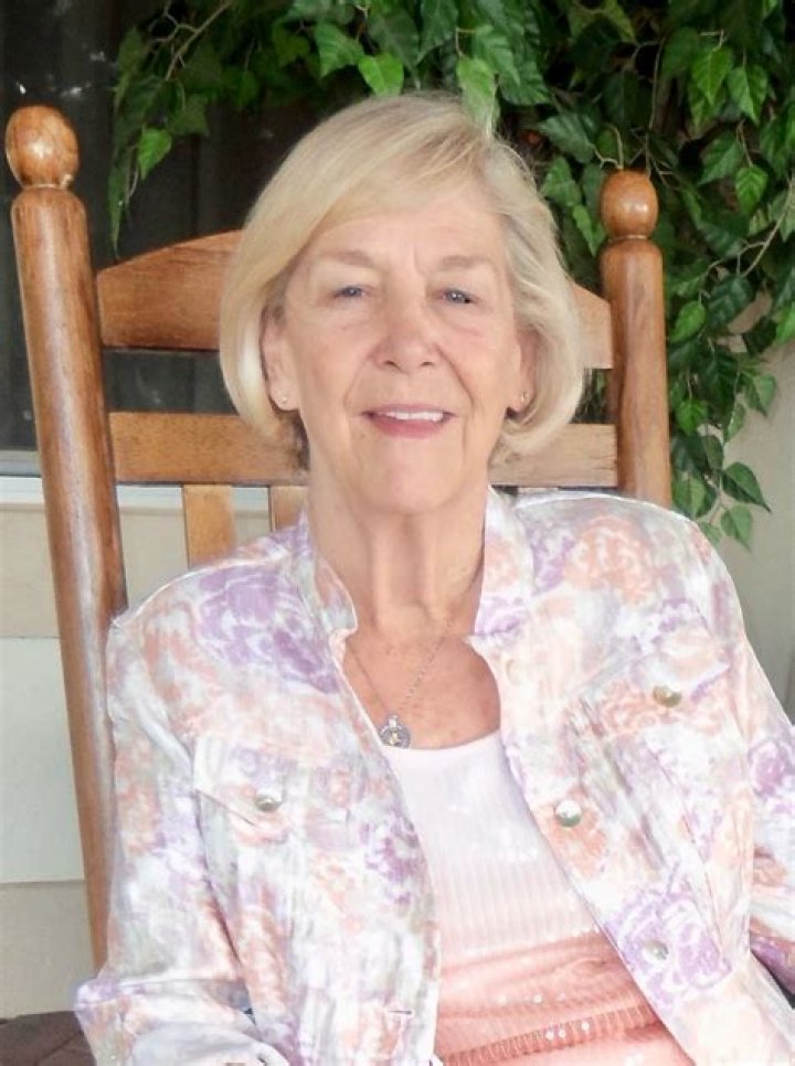Carolyn Legg Obituary, Carolyn Legg Has Passed Away