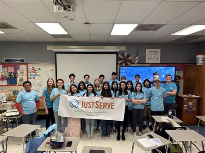 High school JustServe clubs forming around U.S.