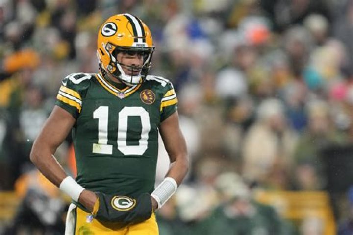 Jordan Love's strong 1st season as Packers QB ends with disappointing playoff loss