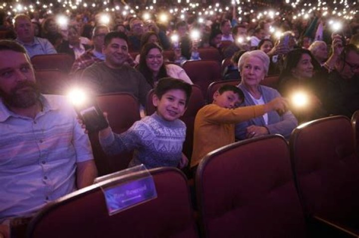 Luz de las Naciones: ‘Nuestra Tierra’ (‘Our Land’) photos