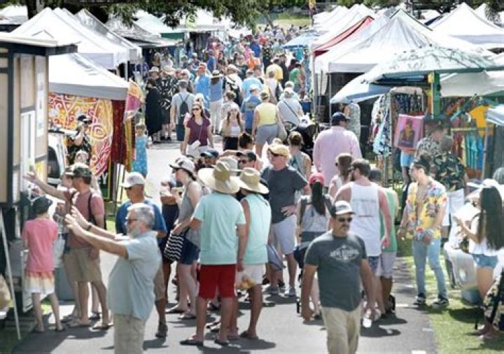 Maui Swap Meet returns after more than a year | News, Sports, Jobs