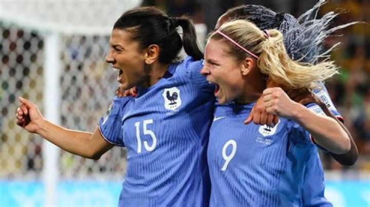 Renard scores the clincher for France in 2-1 win over Brazil at the Women's World Cup