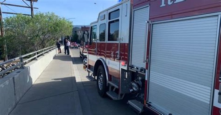 Reno Fire Crews Rescue Friend Group Floating in Truckee River With One Life Jacket | Local News