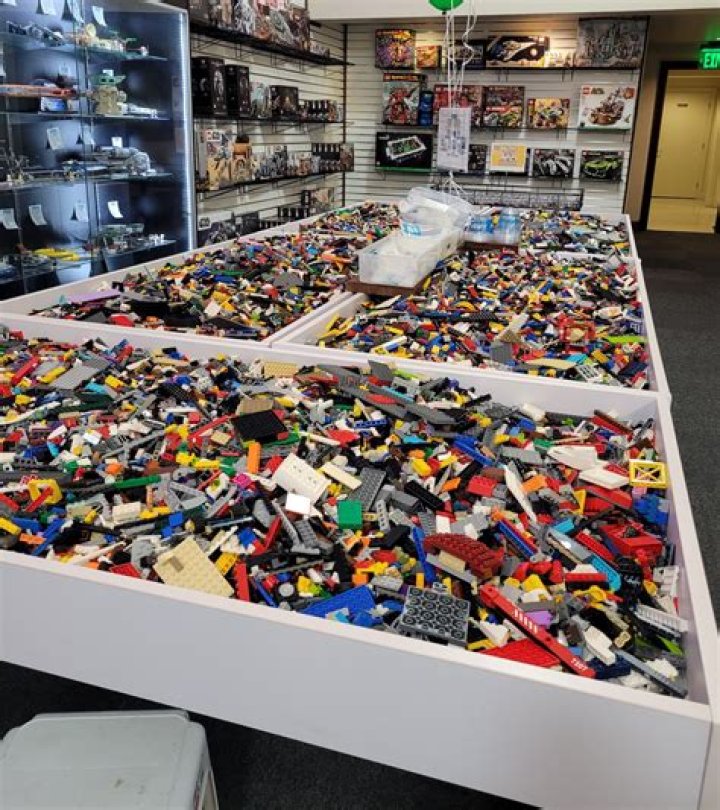 Store Dedicated to Buying and Selling Lego Parts Opens in Reno |